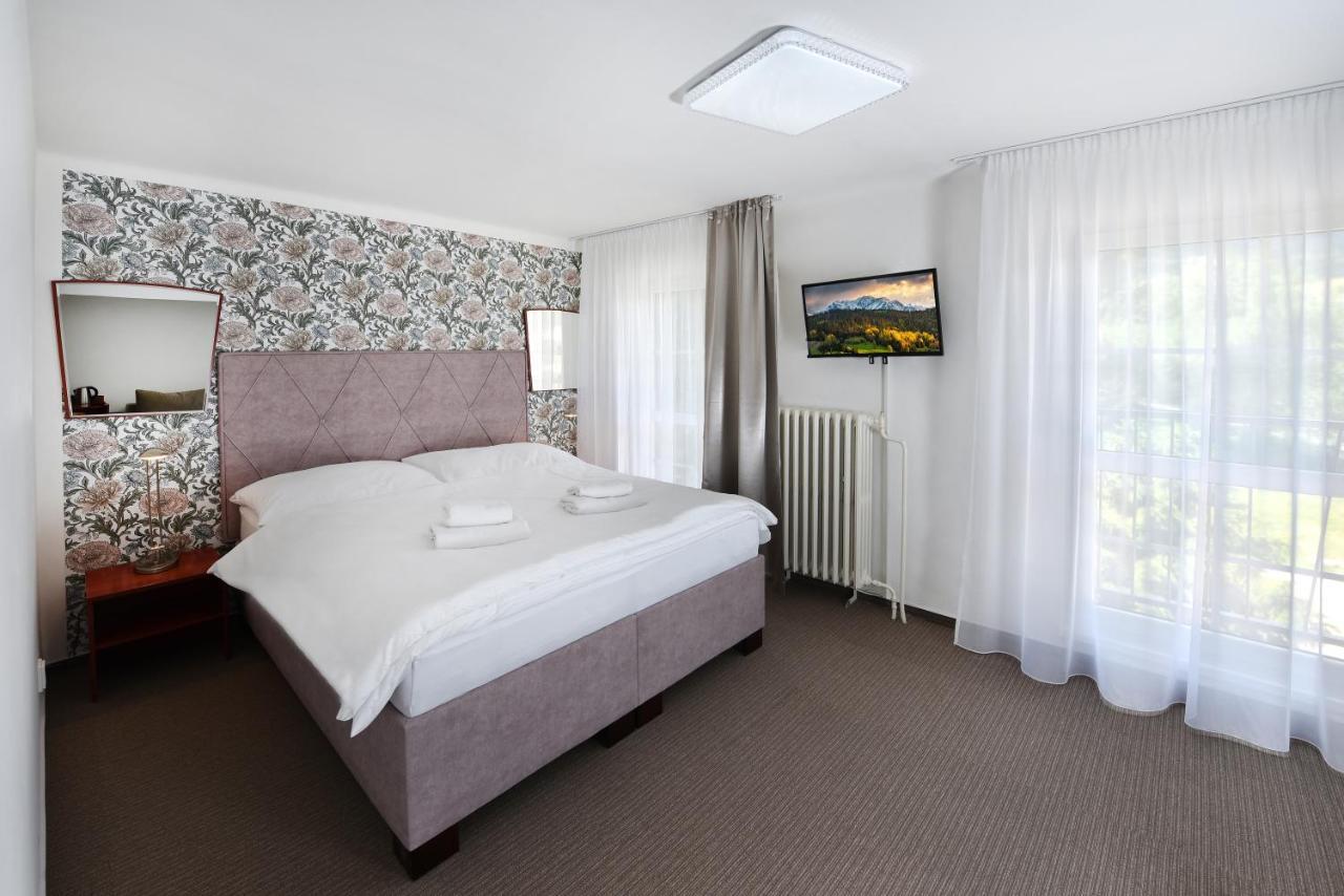 Aplend Hotel Lujza Major タトランスカ・ ロムニツァ エクステリア 写真