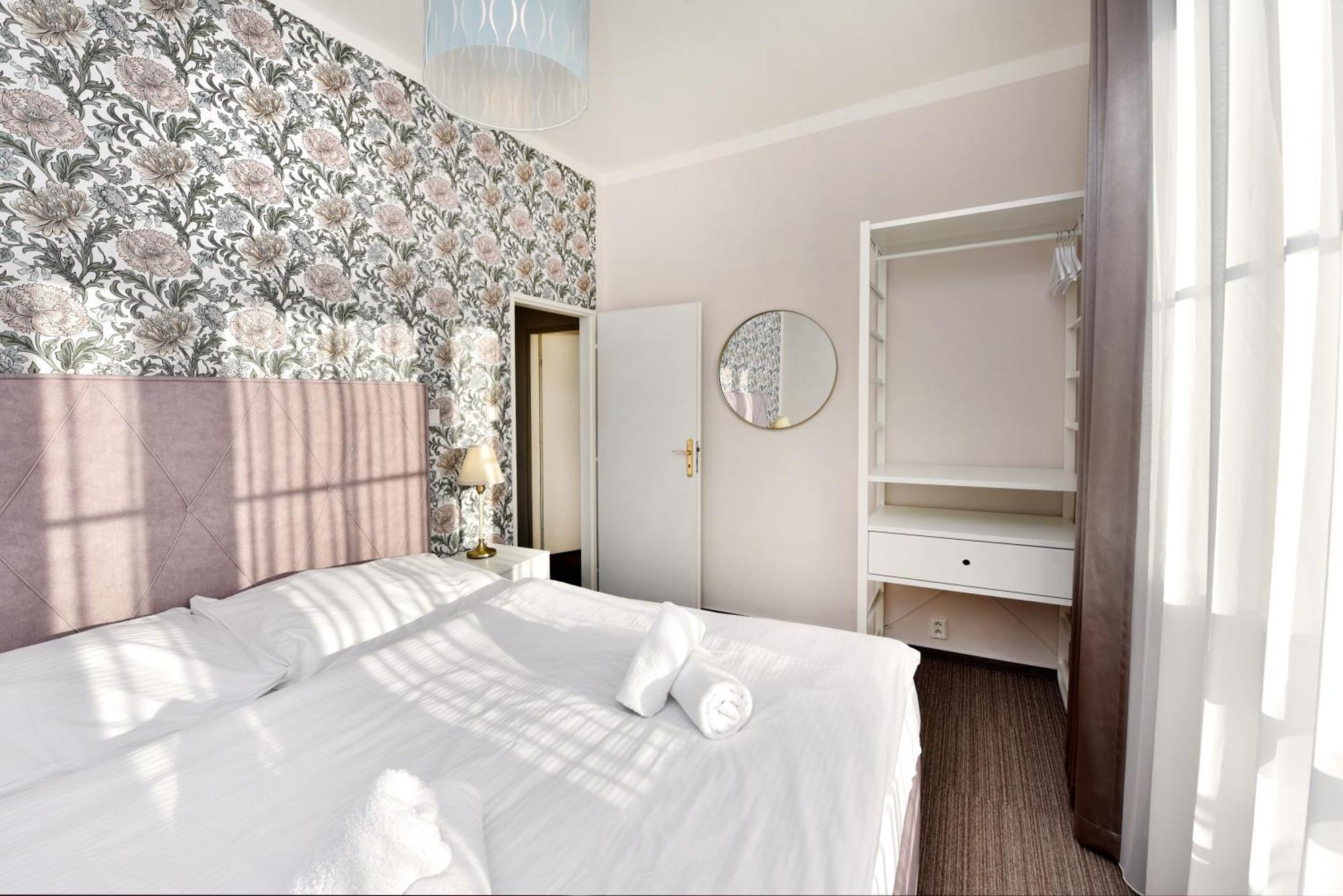 Aplend Hotel Lujza Major タトランスカ・ ロムニツァ エクステリア 写真